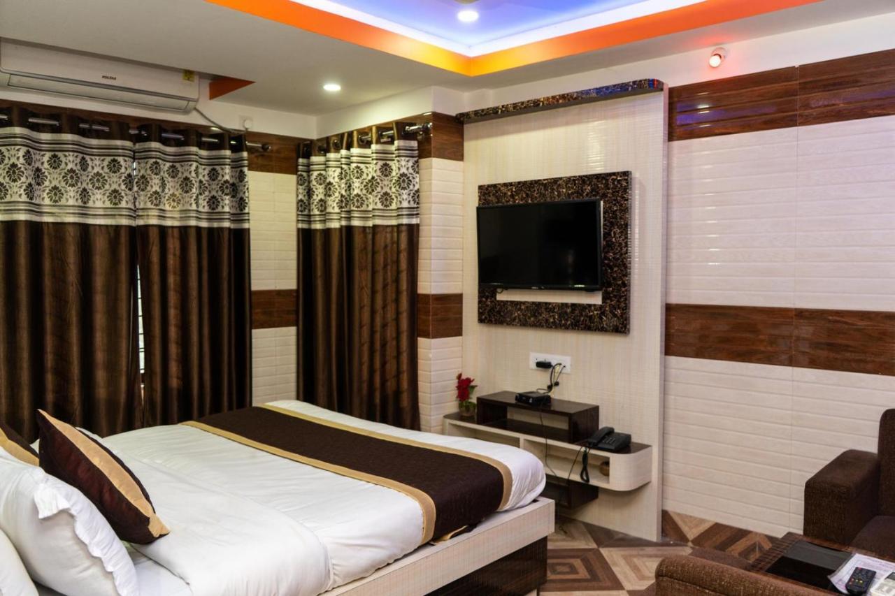 Tirupati Lodge Njp シリグリ エクステリア 写真
